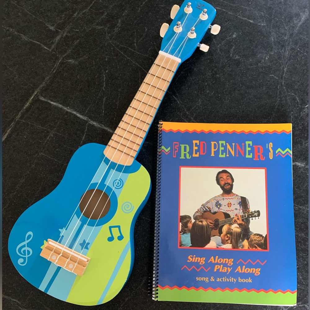 HAPE | Child’s Ukulele and Learn To Play Book | Fred Penner